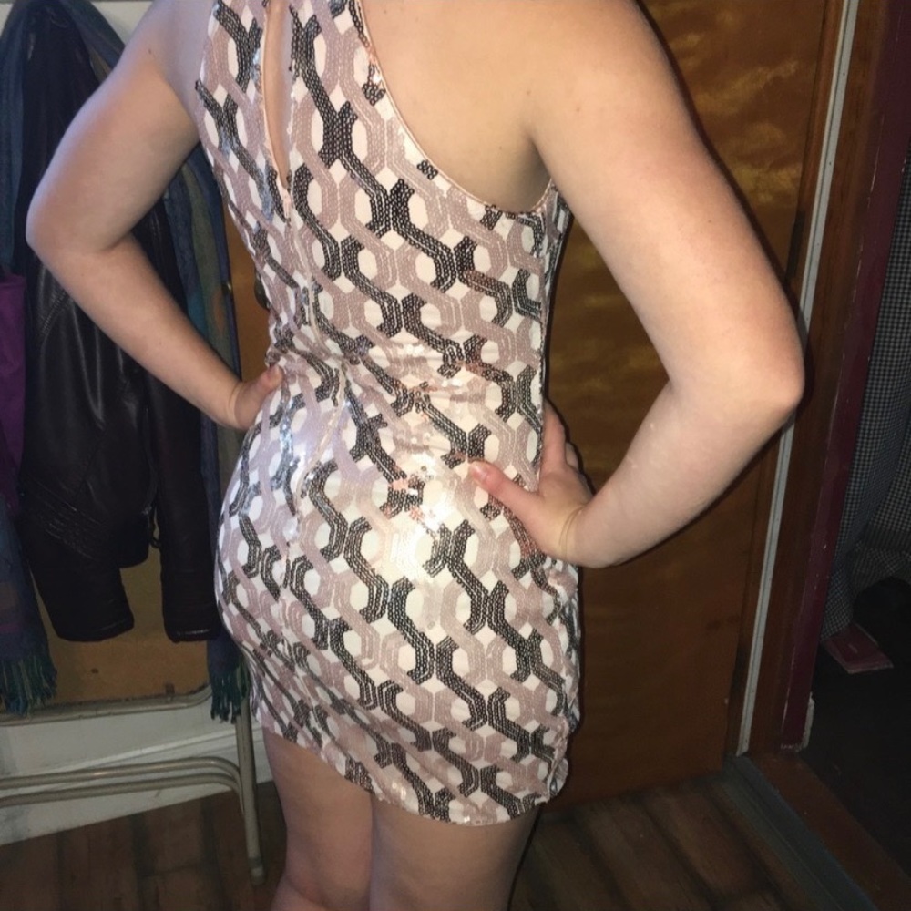 Sequined Dress - Picture 2 of 3